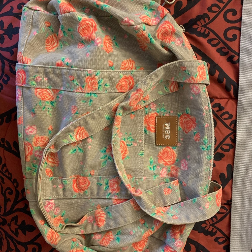VSPINK duffle bag